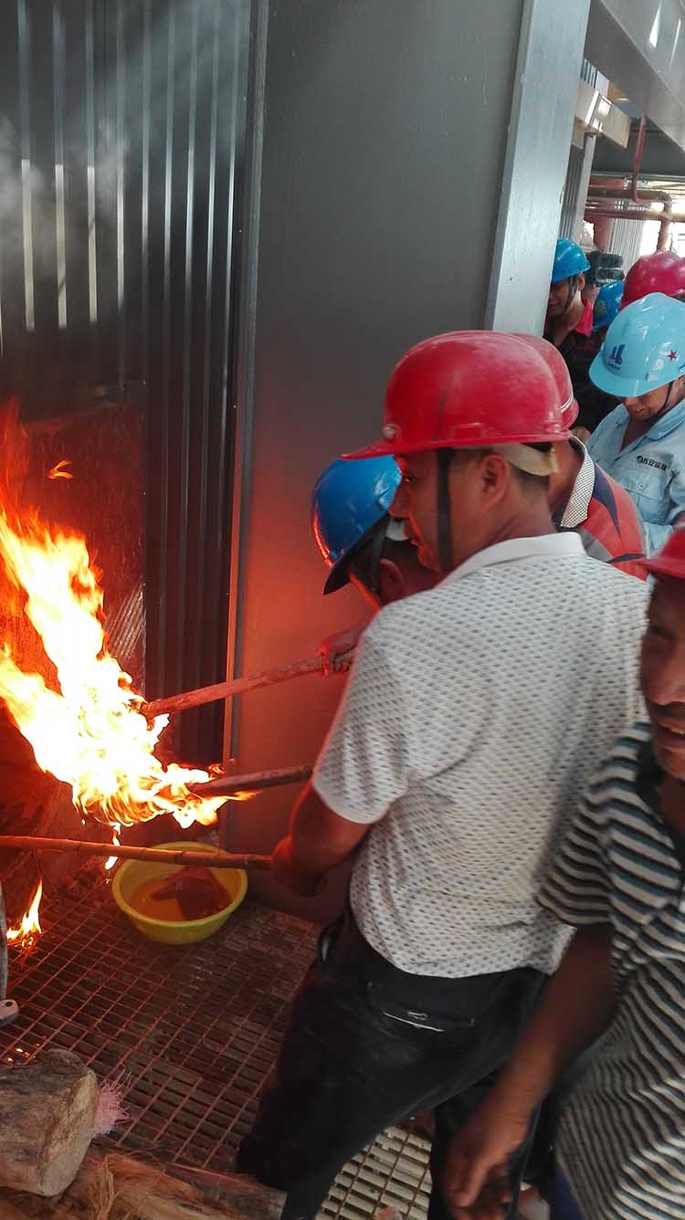 320������偠t��t�c(di��n)��F(xi��n)��(ch��ng)