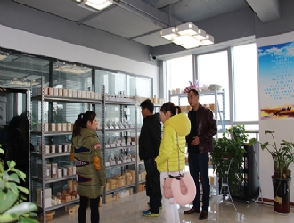 �ձ��͑���ҹ�˾����