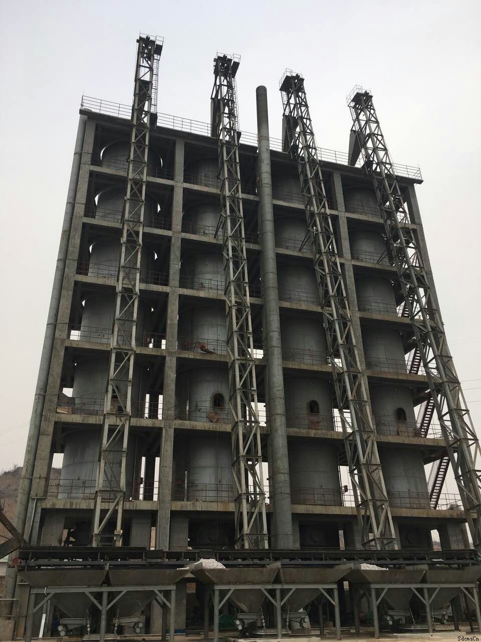 ���ݘsʢ�G�t�ͻ�����c���ĳ���Ľ��������P(gu��n)ϵ��